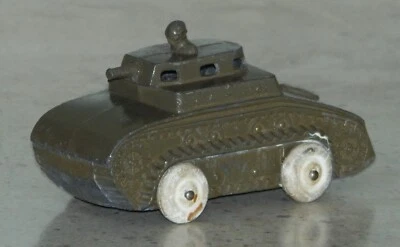 Vintage BARCLAY #43 Military Army Tank Lead Slush Toy USA 4562 Gum Rubber Wheels - Image 1 of 4