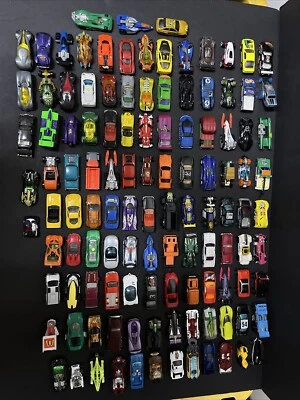 Lot Of 116 Hot Wheels Matchbox Vintage Car Trucks And Others Selling Collection - Image 1 of 4