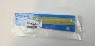 Placa de identificación emblema puerta delantera SUBARU 2014-2015 XV Crosstrek DERECHA/PASAJERO  Foto 1 de 4