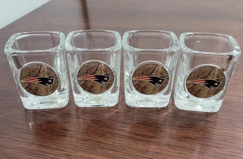 Lot of 4 NEW ENGLAND PATRIOTS NFL Square SHOT GLASS RealTree camo Cover