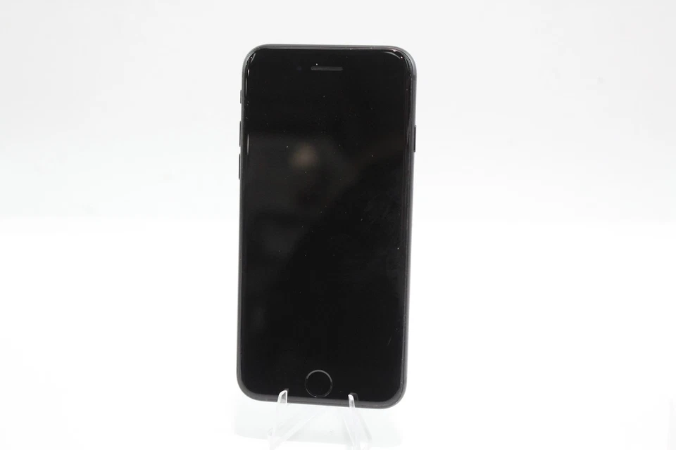 Apple iPhone 7 (Unlocked) A1778 32GB Black Grade B Boxed - Image 1 of 4
