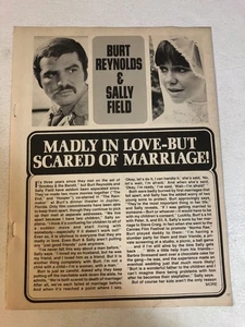 1970s Burt Reynolds Sally Field Vintage Magazine Article One Page ART4 - Picture 1 of 2