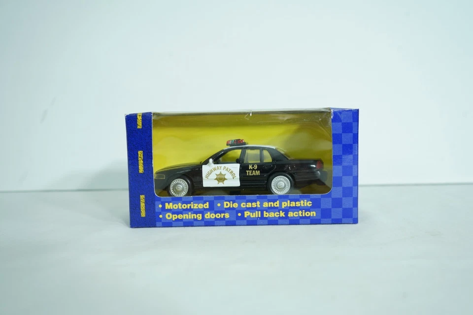 Maisto GT Cruiser Road & Track Power Racer Motorized Pull Back Action 1 33