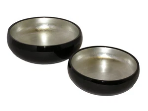 Set of Two Decorative Bowls in Silver Lacqueware - Foto 1 di 1