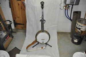Vintage 1984 Deering DELUXE 5-String Banjo Serial #1173584 - Picture 1 of 18