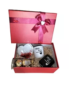 Scatola Regalo con Tazze + portafoto cuore San Valentino kinder idea regalo - Foto 1 di 1