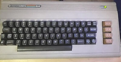 Commodore 64 C64 BREADBIN ASSY KU-14194HB REPLICA + 8x Switchless Multikernal - Immagine 1 di 4