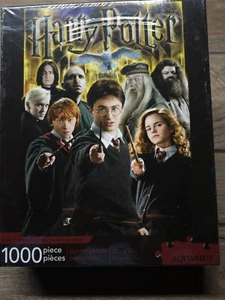Harry Potter 1000 Piece Jigsaw Puzzle "Wizarding World" 20" x 28" Aquarius Brand - Picture 1 of 4