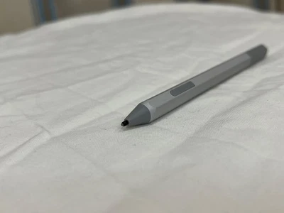 Genuine Microsoft Surface Pen For Surface Pro 3/4/5/6/7 Latest Version - Image 1 of 4