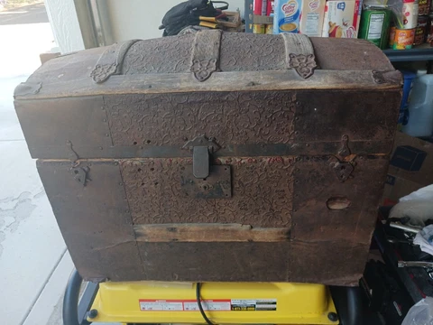 Dome Top  Wardrobe  Vintage Antique  Trunk Steamer Luggage 26" × 15" x 19" Cover