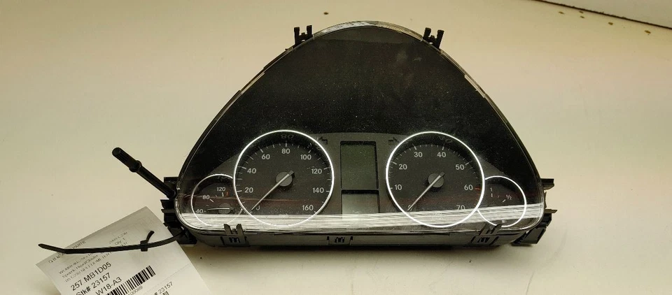 2005 MERCEDES BENZ C230 SPEEDOMETER CLUSTER - Image 1 of 4