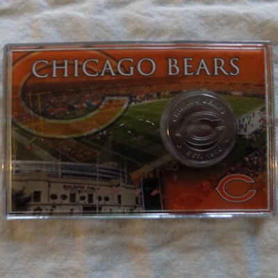 NFL Chicago Bears Highland Mint Commemorative Card and Medallion Limited Edition - Image 1 of 4