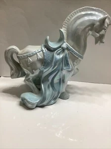 ARNEL'S CERAMIC TROJAN PARADE HORSE IRIDESCENT BLUE MID-CENTURY SIGNED - Picture 1 of 19