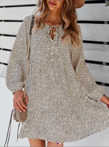 Gaovot Long Sleeve Animal Print Babydoll dress Vneck Tiered NWT Women's LARGE - Picture 1 of 9