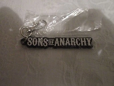 Sons of Anarchy Mezco резиновый брелок зажим название логотип - Изображение 1 из 2