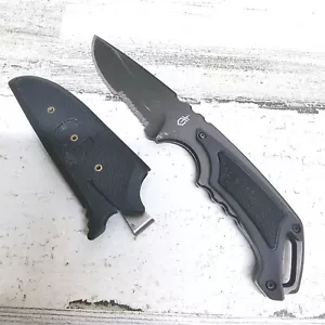 Discontinued Gerber Basic Fixed Blade Knife with Sheath 3.3” Gray Serrated Blade - Picture 1 of 12