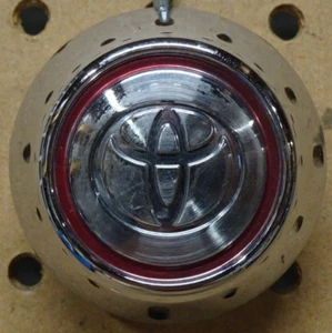OEM Used 2000-2005 Toyota Celica MR2 Chrome/Red Center Cap 426112B280 69388 - Picture 1 of 4