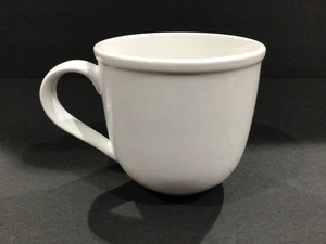 Crate & Barrel Cafeware II weiß Porzellantasse - Bild 1 von 4