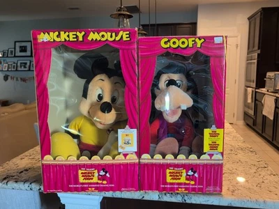 MIB Worlds of Wonder, 'The TALKING MICKEY MOUSE' And GOOFY Mint In Box W Tags - Image 1 of 4