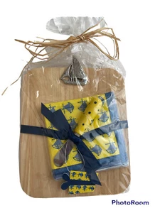 Schneidebrett Set Holz Zinn Segelboot Akzent Dip Streuer verpackt NEU - Bild 1 von 3