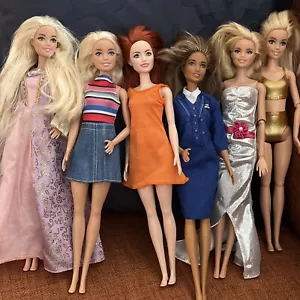 Barbie Puppen mit Kleidung blond brünett und rothaarig 6 Vintage Konvolut - Bild 1 von 5
