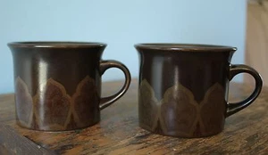 Pair of mugs / cups Royal Doulton Stoneware: Marbella L.S. 1004; Brown; 1970's - Picture 1 of 6