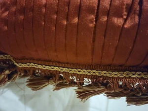 Extreme Linen Pleated Oblong 14x20 inch Decorative Pillow, New W/O Tags (2) - Picture 1 of 11