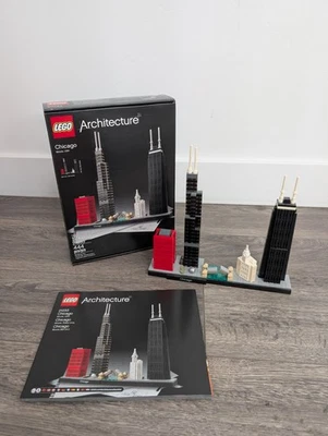 LEGO ARCHITECTURE: Chicago Skyline (21033) Retired - Complete With Box - Image 1 of 4