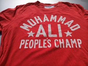 UNDER ARMOUR Roots Of Fight Boxing T-Shirt Small Red Muhammad Ali People’s Champ - Picture 1 of 7