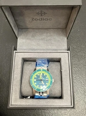 Zodiac Super Sea Wolf Compression Diver Automatic Green Silver Watch ZO9310 - Image 1 of 4