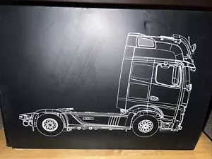 Camion originale Mercedes-Benz 1:18 Actros GigaSpace 4x2 blu B66006402 - Foto 1 di 16