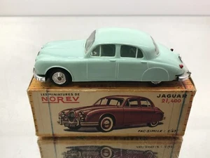 NOREV 24 JAGUAR 2L 400 SEDAN - PLASTIC -MINT GREEN 1:43 rare- GOOD IN BOX - 476 - Imagen 1 de 11
