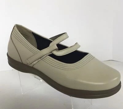 APEX Petals Woman's Mary Jane Casual Shoes/Flats, Style A302W (Size 9 XW) - Image 1 of 4