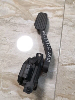 Volvo V70 2002/Accelerator throttle pedal potentiometer/00776911/9157553 - Image 1 of 4