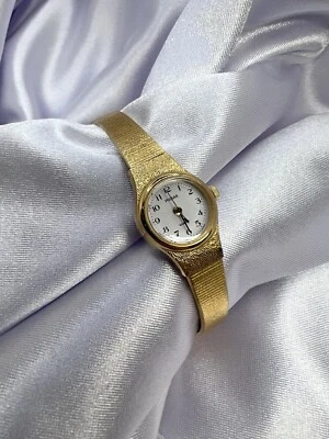 Vintage Dainty Gold Tone Round Pulsar Women’s Watch Classy Oldmoney Chic - Image 1 of 4