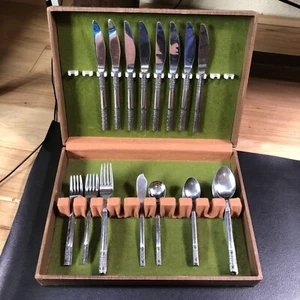 Vintage Japanese Flatware 42 Piece Stainless Cutlery Basket Weave Design w Box - Picture 1 of 12