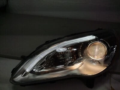 Proyector halógeno faro Chrysler 200 2011-2014 con LED DRL lado del conductor OEM Foto 1 de 4