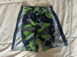 The Children's Place Size XS/4 Boys Camouflage Shorts Basketball Athletic - Picture 1 of 14