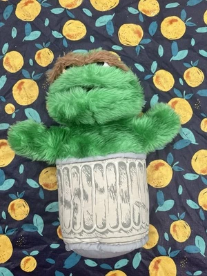 Cubo de basura vintage Sesame Street Oscar The Grouch Hand Puppet Playskool 1986 Foto 1 de 2