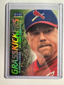 K253,745 - 2000 Fleer Tradition Grasskickers #GK5 Mark McGwire - Picture 1 of 1