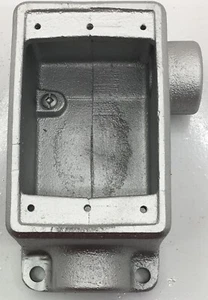 FDL1 CROUSE HINDS 1/2-INCH CAST IRON OR ALUMINUN CONDULET 1-GANG DEVICE BOX WITH - Picture 1 of 3