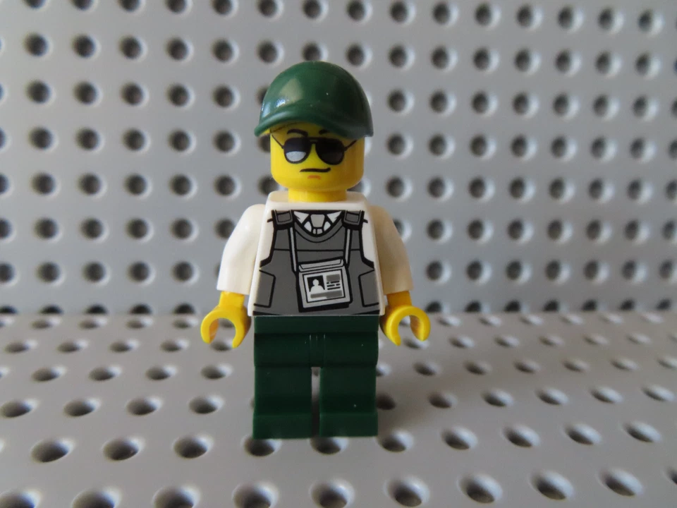 Lego Figur Train Security Officer trn243  60198  NEU - Bild 1 von 1