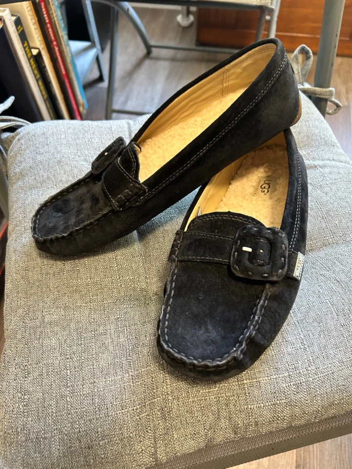 Ugg authentic EUC worn once black suede buckle sheepskin lined flat loafers 9.5 - Image 1 of 4