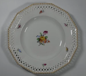 Nymphenburg Porzellan Schale Teller Durchbruch Blumen Dekor Goldrand Perl 23,5 c - Picture 1 of 5