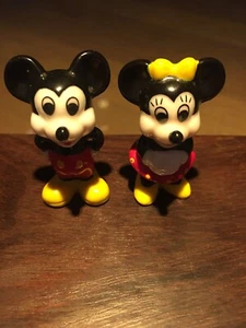 Beautiful Walt Disney’s Mickey And Minnie Mouse Figurines 1 1/2” - Picture 1 of 4