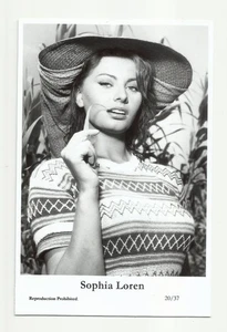 BX105) SOPHIA LOREN SWIFTSURE PHOTO POSTCARD (20/37) FILMSTAR PIN UP GLAMOR - Picture 1 of 1
