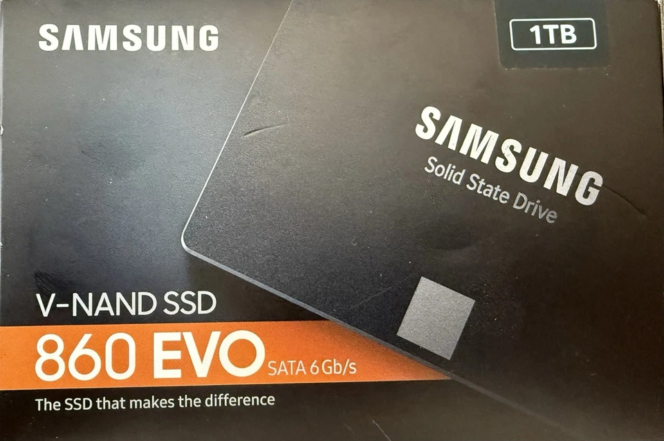 Samsung 860 EVO Series 1TB 2.5 Inch (MZ-76E1T0/AM) Solid State Drive - Image 1 of 2