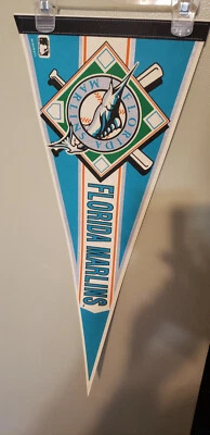 FLORIDA MARLINS VINTAGE RETRO MLB BASEBALL FELT PENNANT 5/8/22 - Image 1 of 2