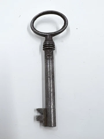 Antique Fancy Ornate Hollow Open Barrel Metal Steel Skeleton Key 2.75" Cover