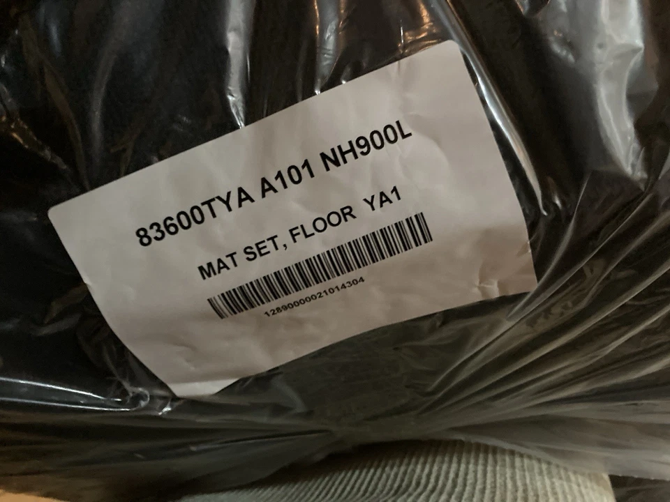 Комплект из 4 оригинальных напольных ковриков 2022-24 Acura MDX 83600TYA A101 NH900L угольно-черный - Изображение 1 из 1